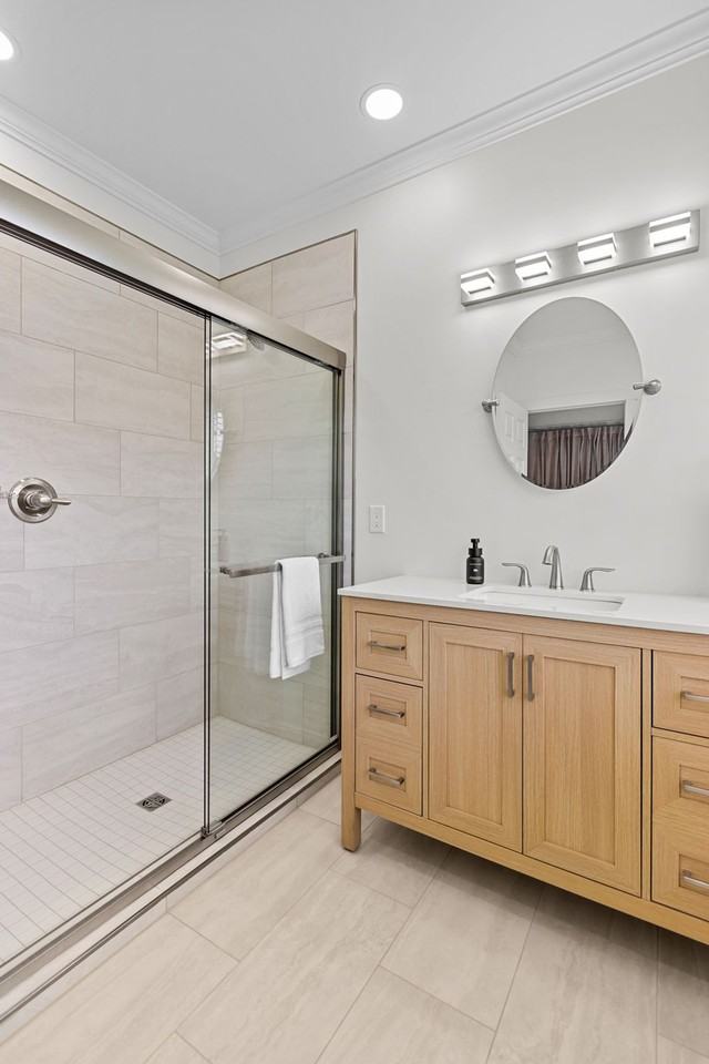 141 Duckworth St #1438814P - Photo 4 of 25