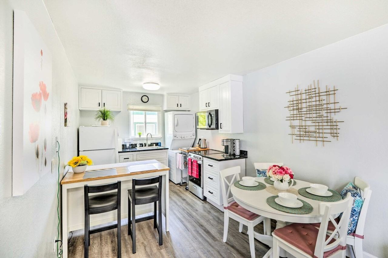 434 Larkin St #1305279P - Photo 7 of 24