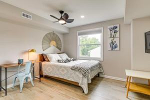 featured image of 6604 Oak St