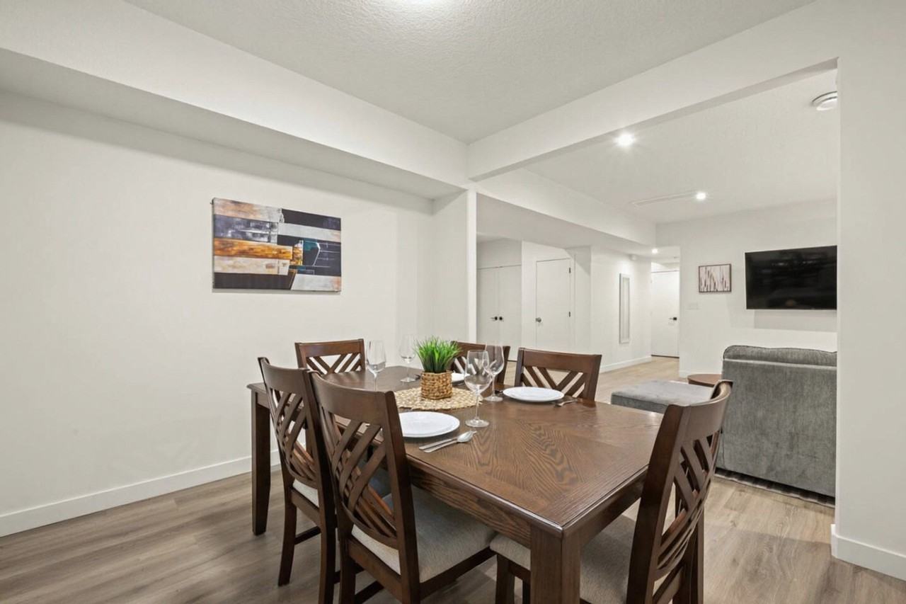 659 Fraser Vista Nw #1358020P - Photo 7 of 44