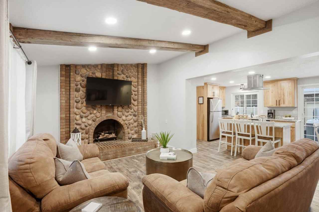 3592 E Bengal Blvd #1471865P - Photo 4 of 41