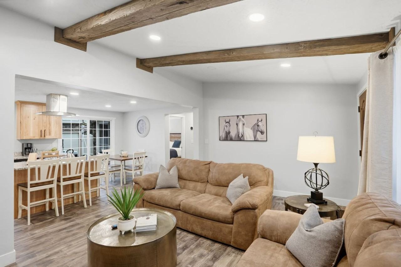 3592 E Bengal Blvd #1471865P - Photo 6 of 41