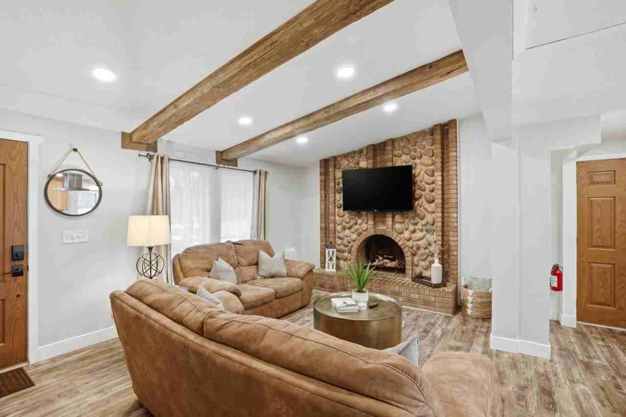 3592 E Bengal Blvd #1471865P - Photo 7 of 41