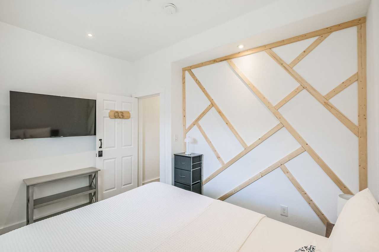 3309 Webster St #1472545P - Photo 6 of 31