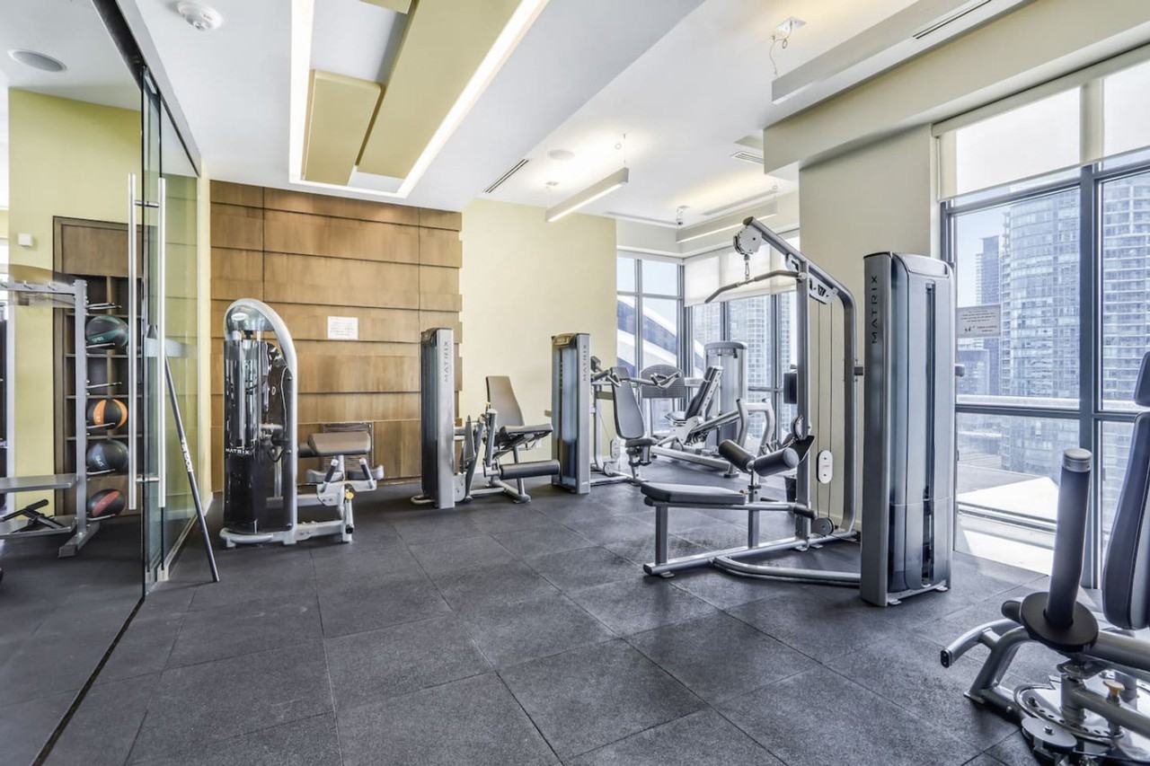 300 Front St W #1471501P - Photo 6 of 12