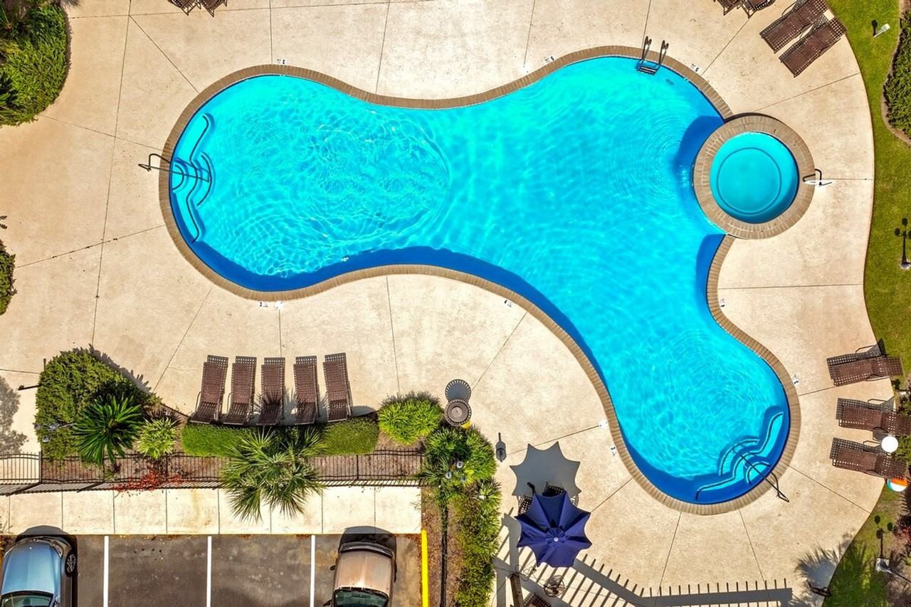 2421 Beachview Dr #1473614P - Photo 7 of 34