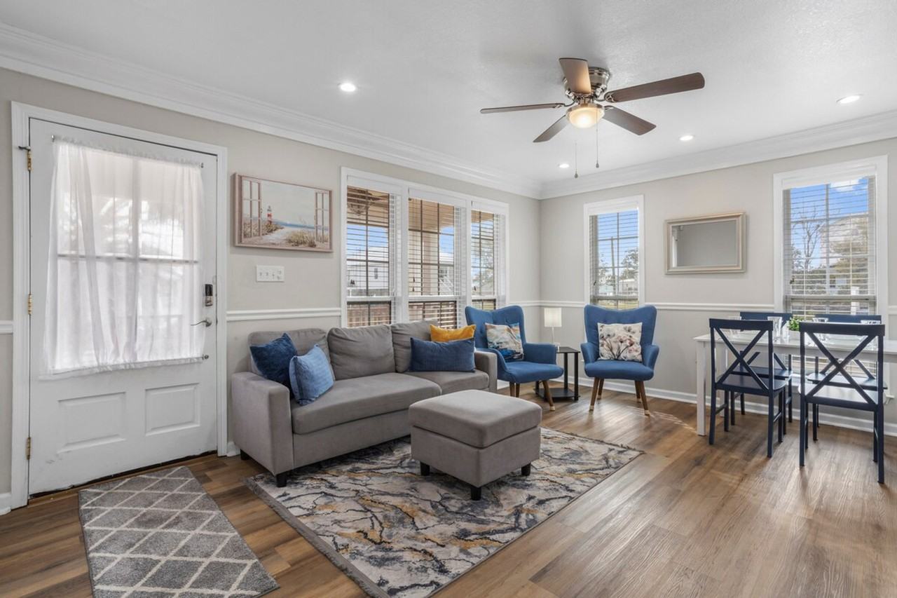 426 Russell Ave #1473622P - Photo 3 of 50