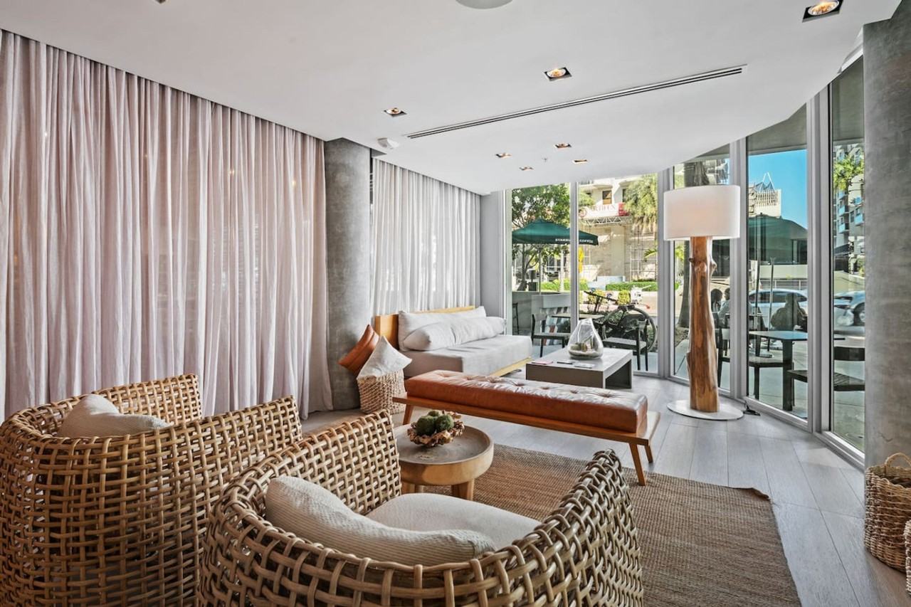 6080 Collins Ave #1491179P - Photo 2 of 25