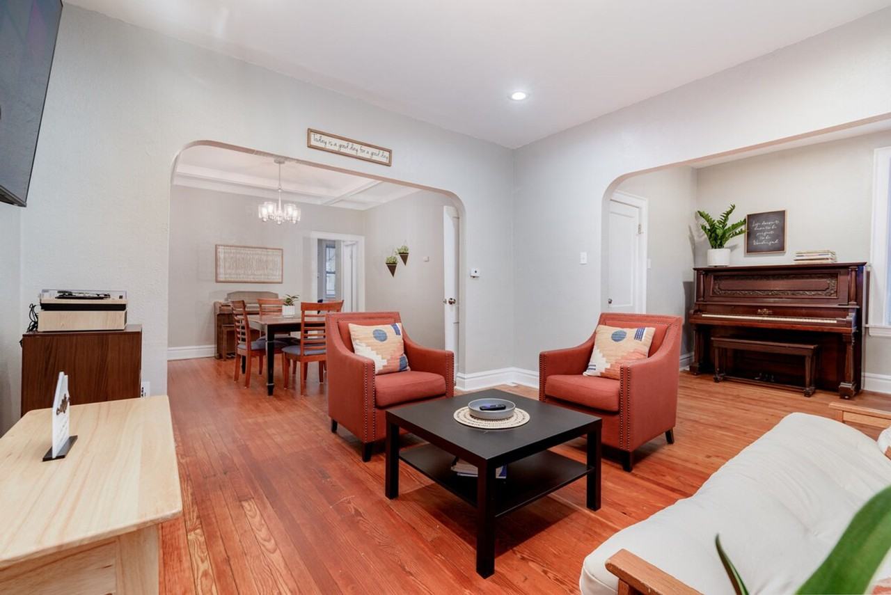 3956 Tholozan Ave #1472873P - Photo 3 of 28