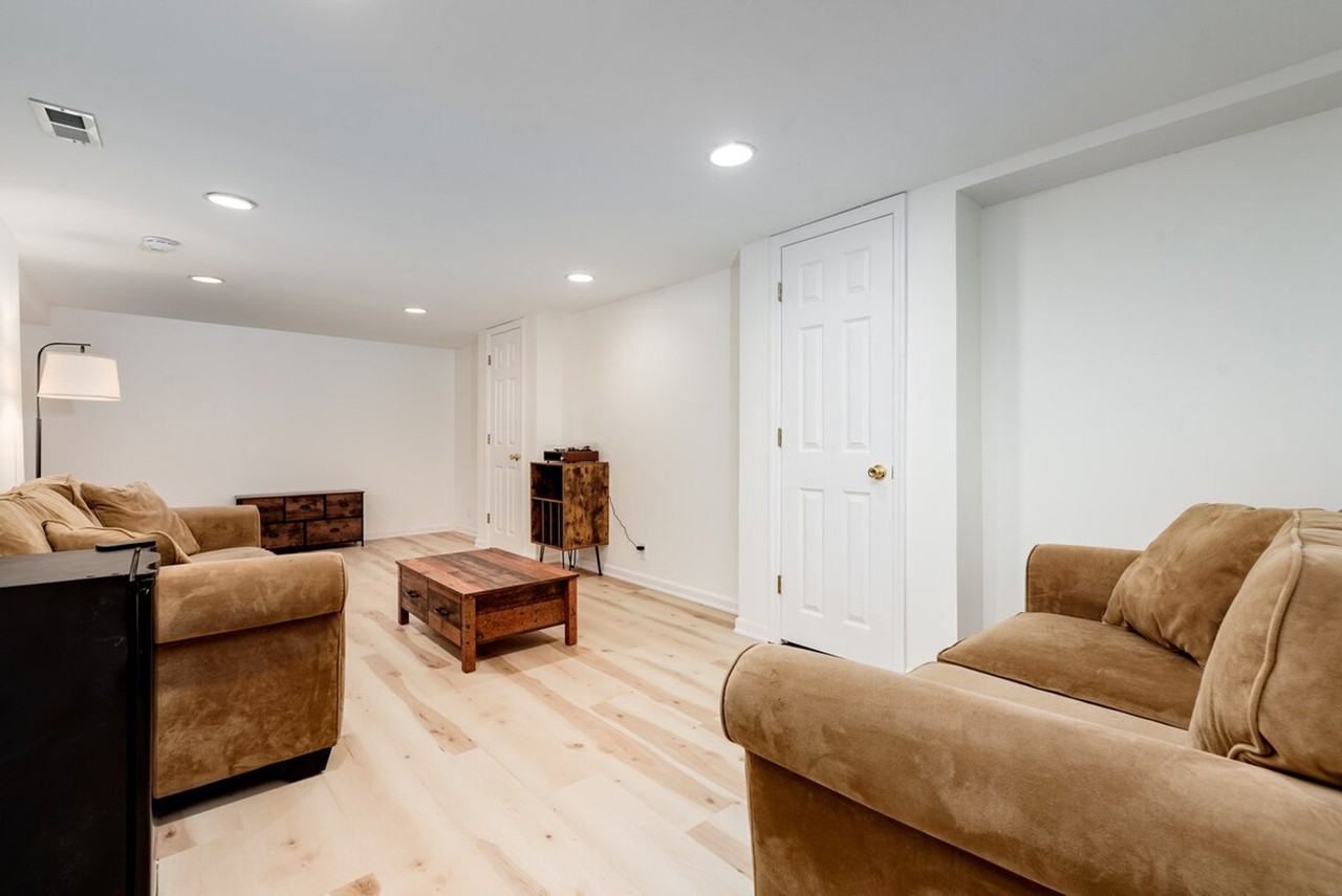 4423 Vance Ave #1472883P - Photo 3 of 39