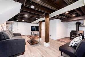 featured image of 3971 Juniata St