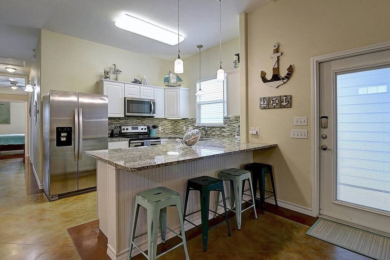 2212 Texas 361 - Photo 7 of 37