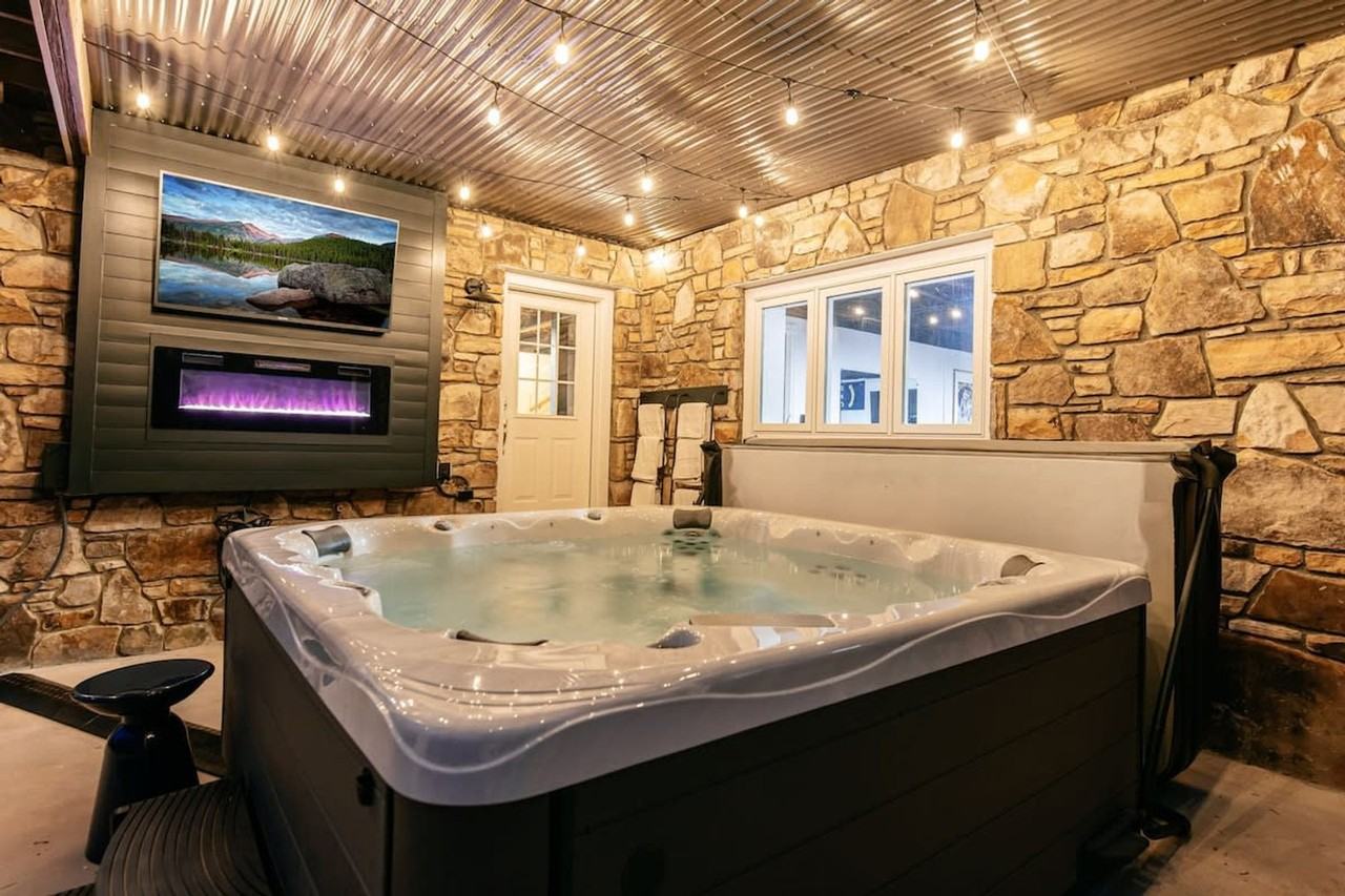 33 Pinners Ln #1023099P - Photo 4 of 50