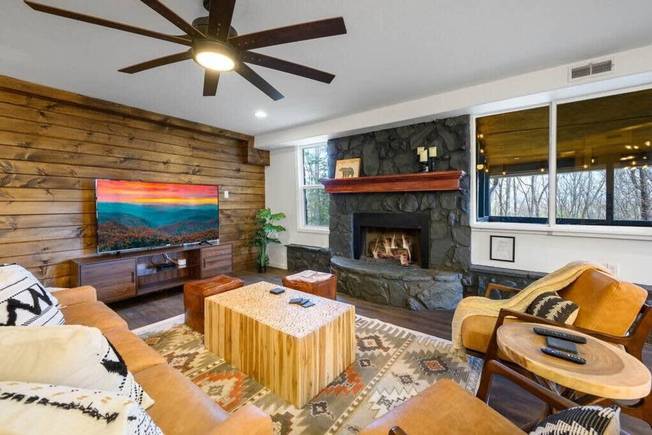 578 Mountain Dr #1023058P - Photo 2 of 50