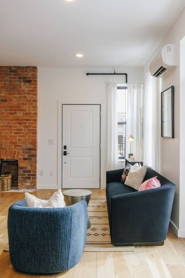 1508 Pleasant St #1495913P - Photo 4 of 50