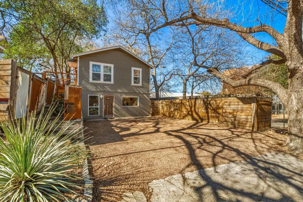 1004 1/2 Barton Springs Rd #1492689P - Photo 6 of 41