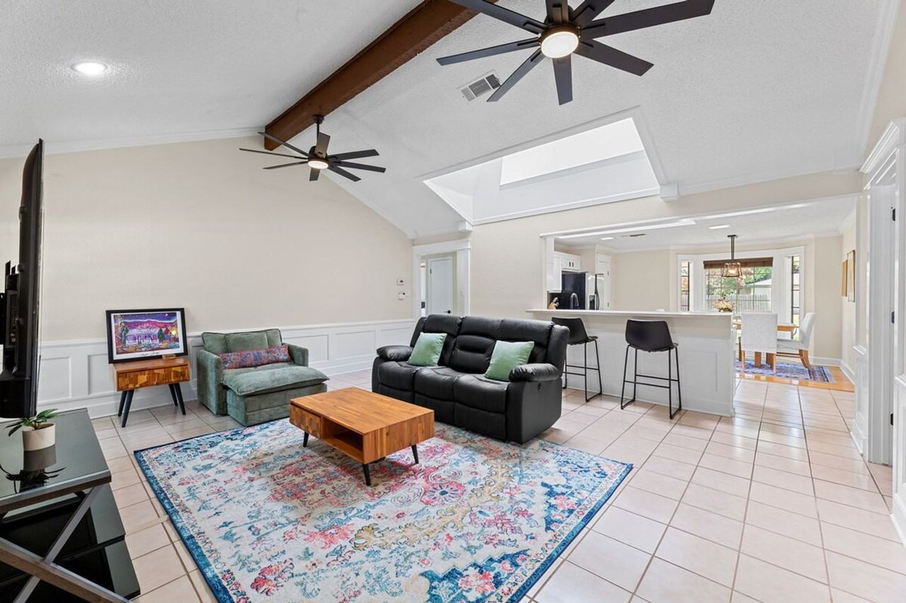 908 Green Meadow Dr #1492687P - Photo 3 of 44