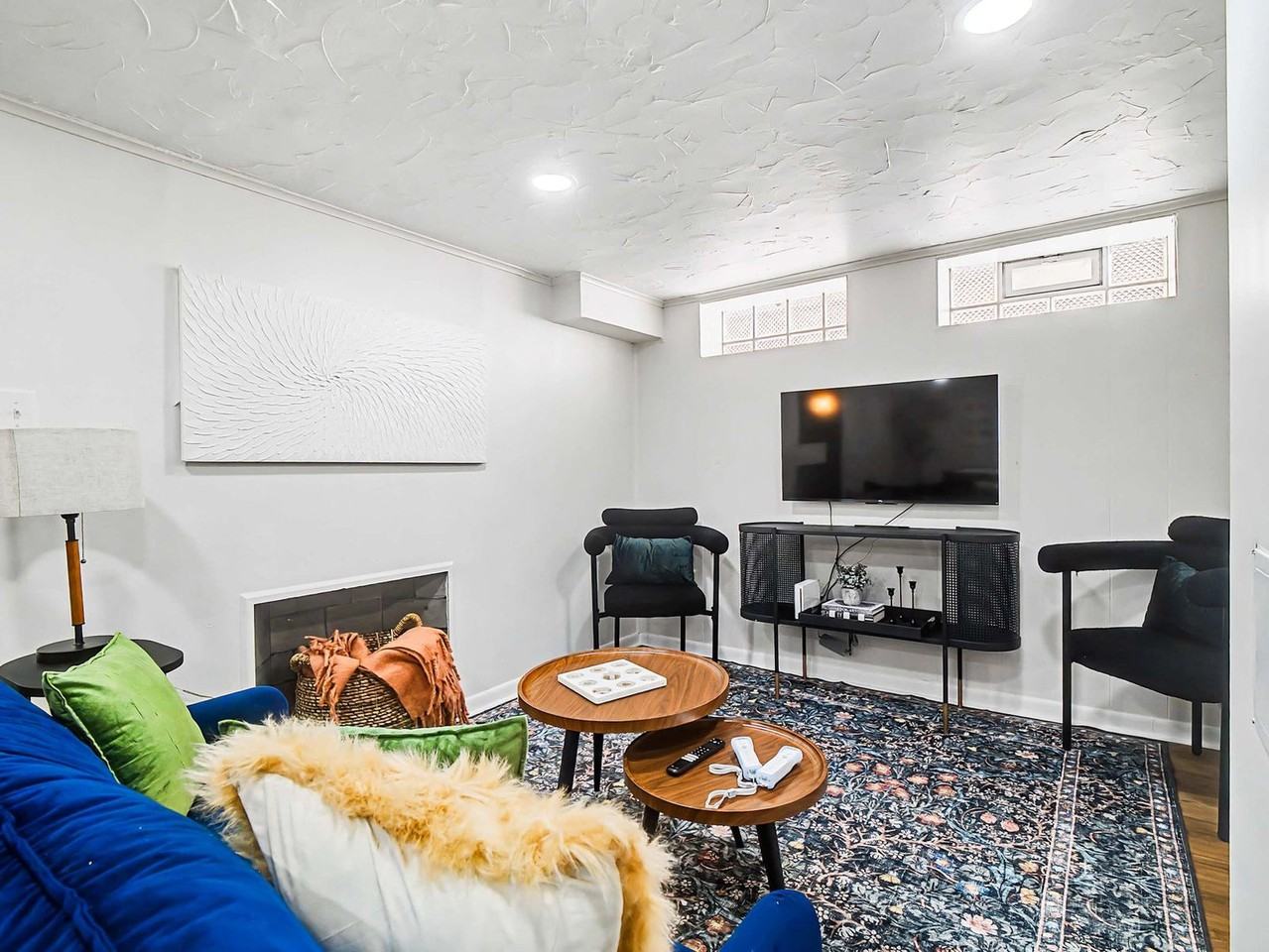 5252 W 45th St #1496134P - Photo 2 of 43