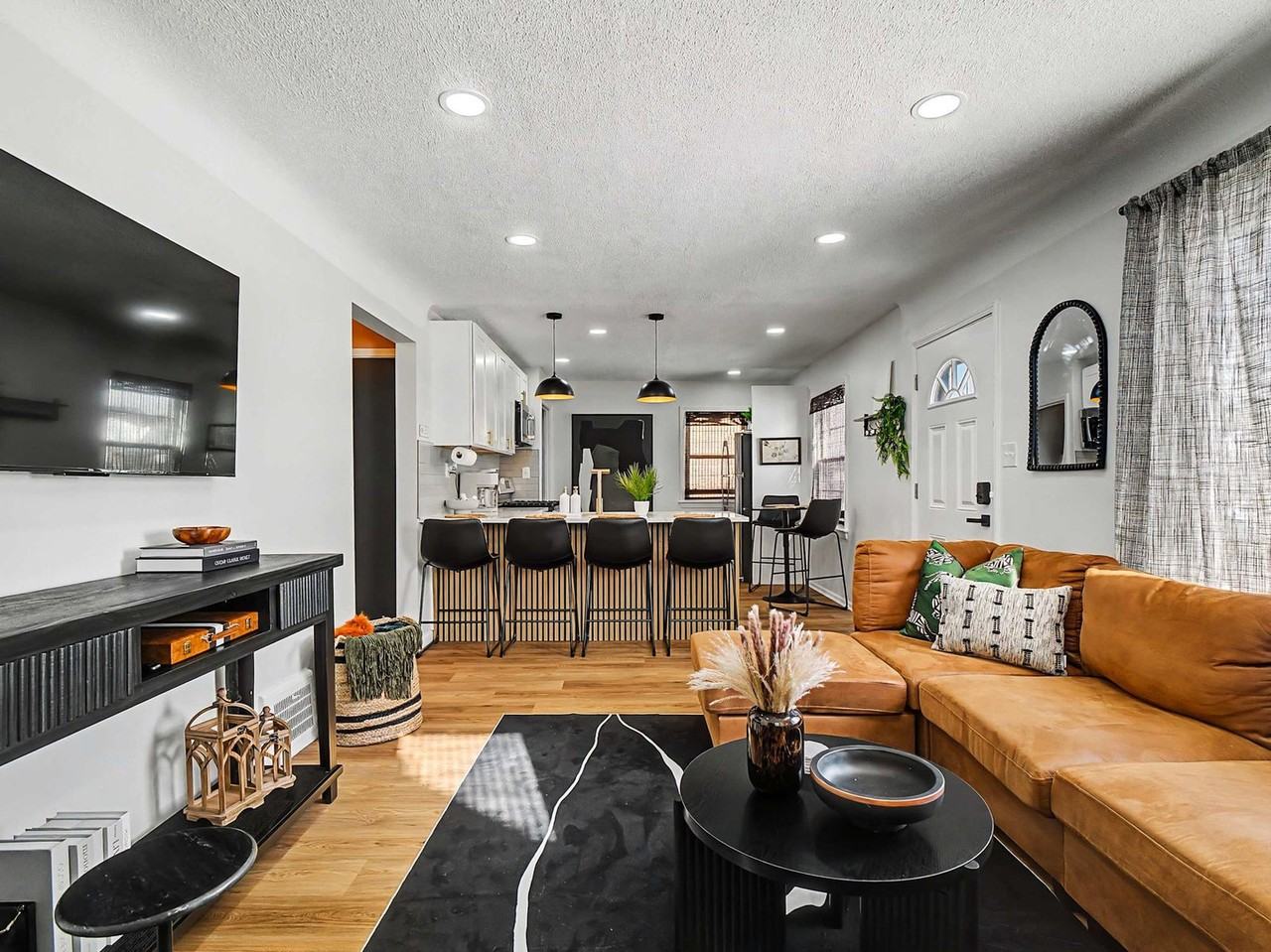 5252 W 45th St #1496134P - Photo 4 of 43