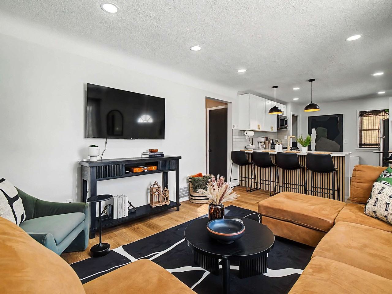 5252 W 45th St #1496134P - Photo 6 of 43