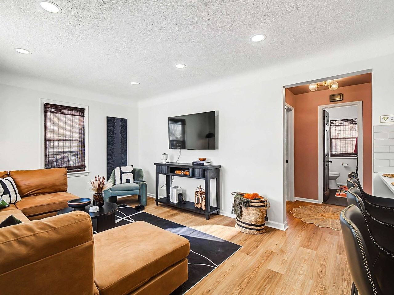 5252 W 45th St #1496134P - Photo 7 of 43