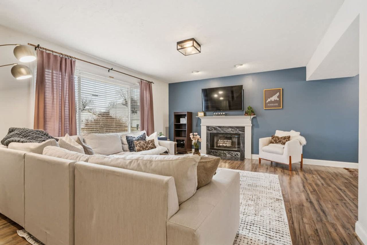 185 Heights Ave #1496098P - Photo 2 of 33