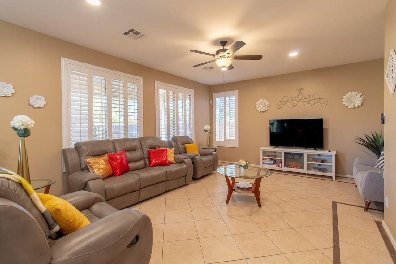 1591 E Palo Verde Dr #1495042P - Photo 2 of 48