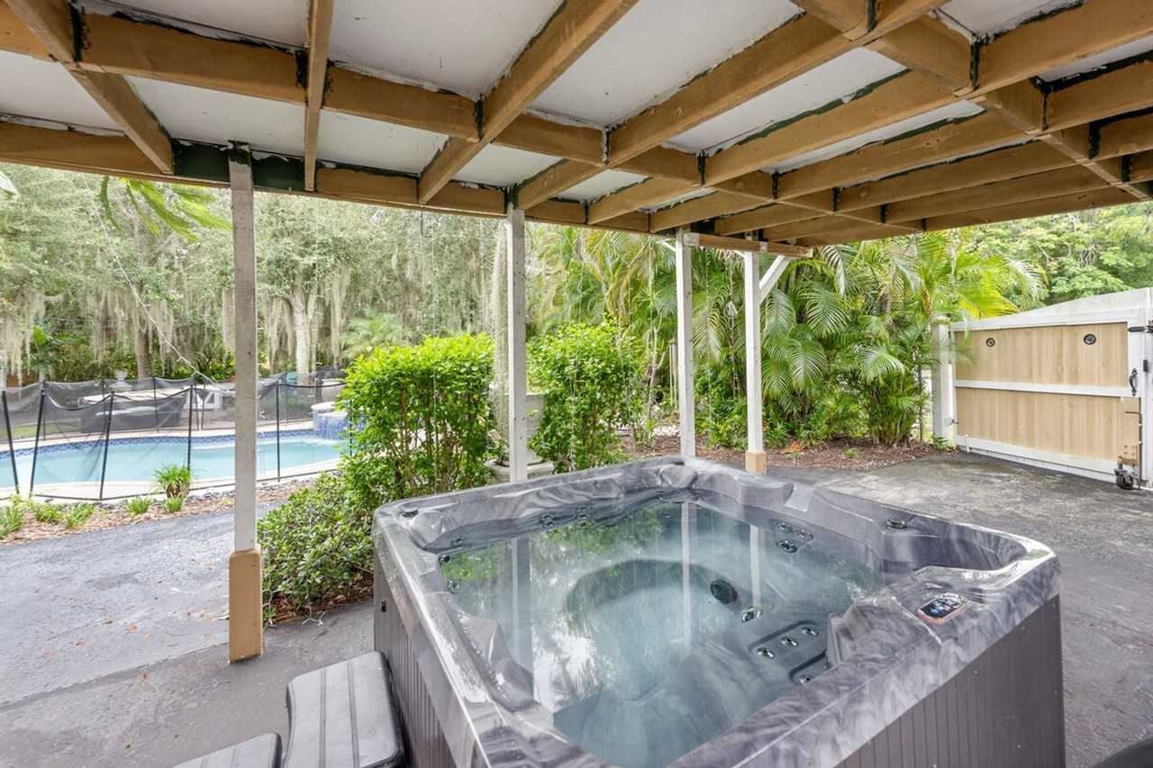 303 Lang Rd #1495041P - Photo 7 of 50