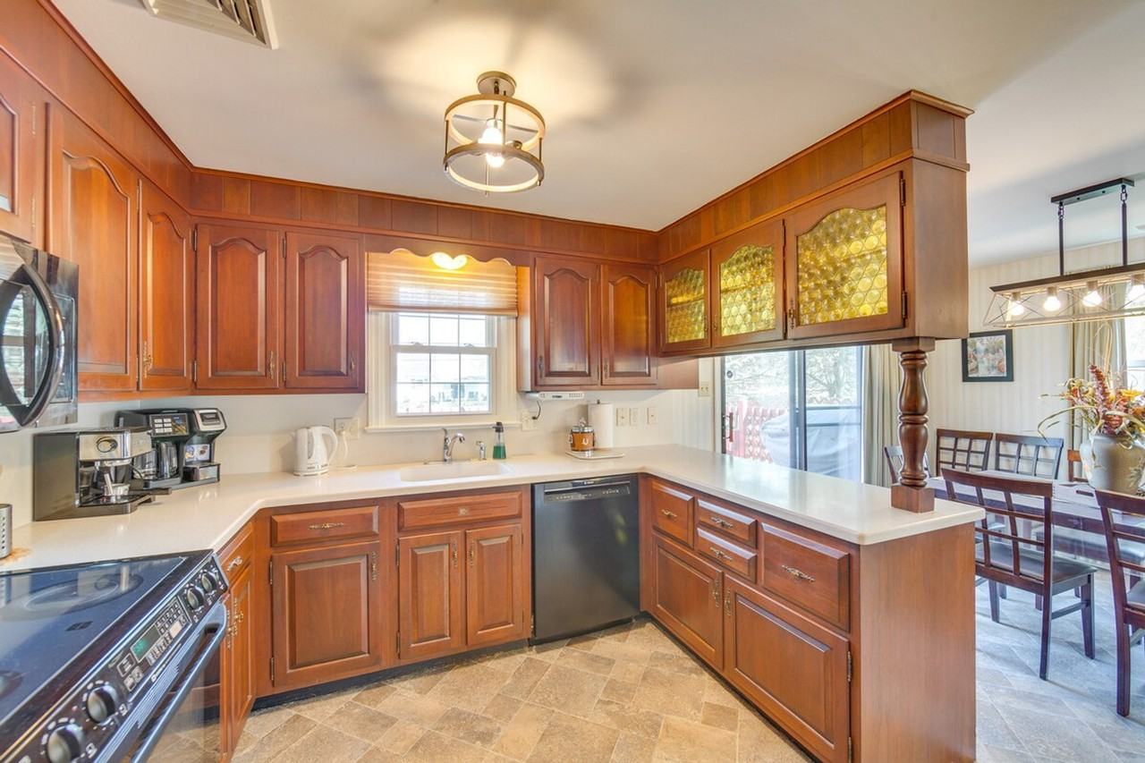 25 Meadow View Dr #1385961P - Photo 2 of 24