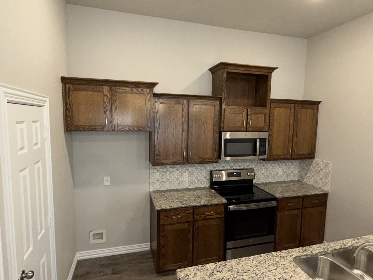 3463 Fenway Circle - Photo 5 of 20