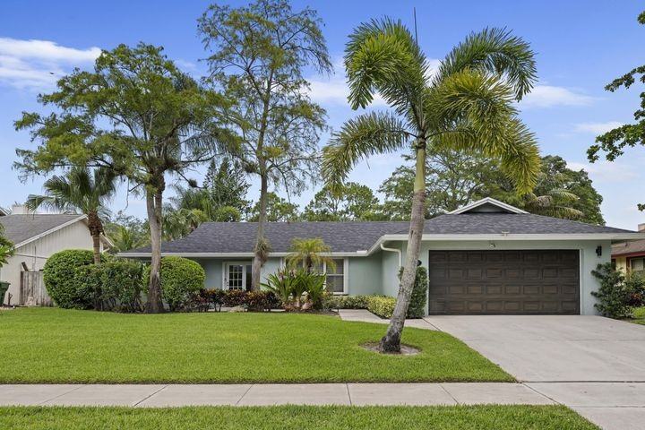 756 Juniper Place - Photo 2 of 8