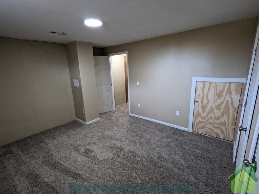 513 N Church St #513 - Photo 3 of 14