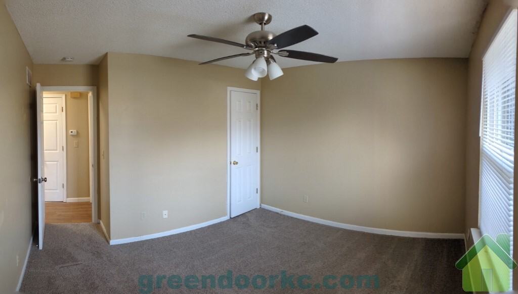 513 N Church St #513 - Photo 4 of 14