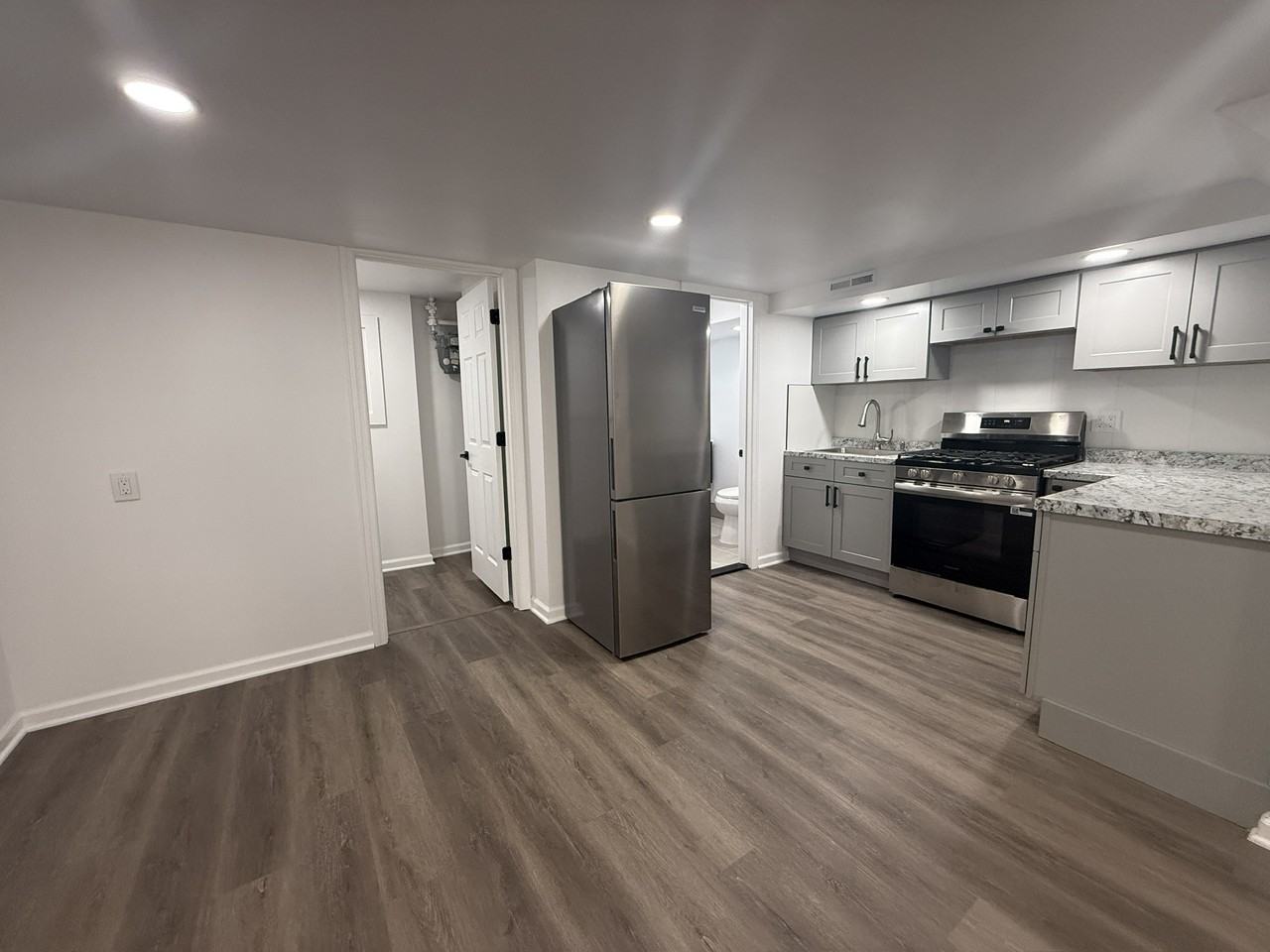 Underhill Ave - Photo 2 of 5