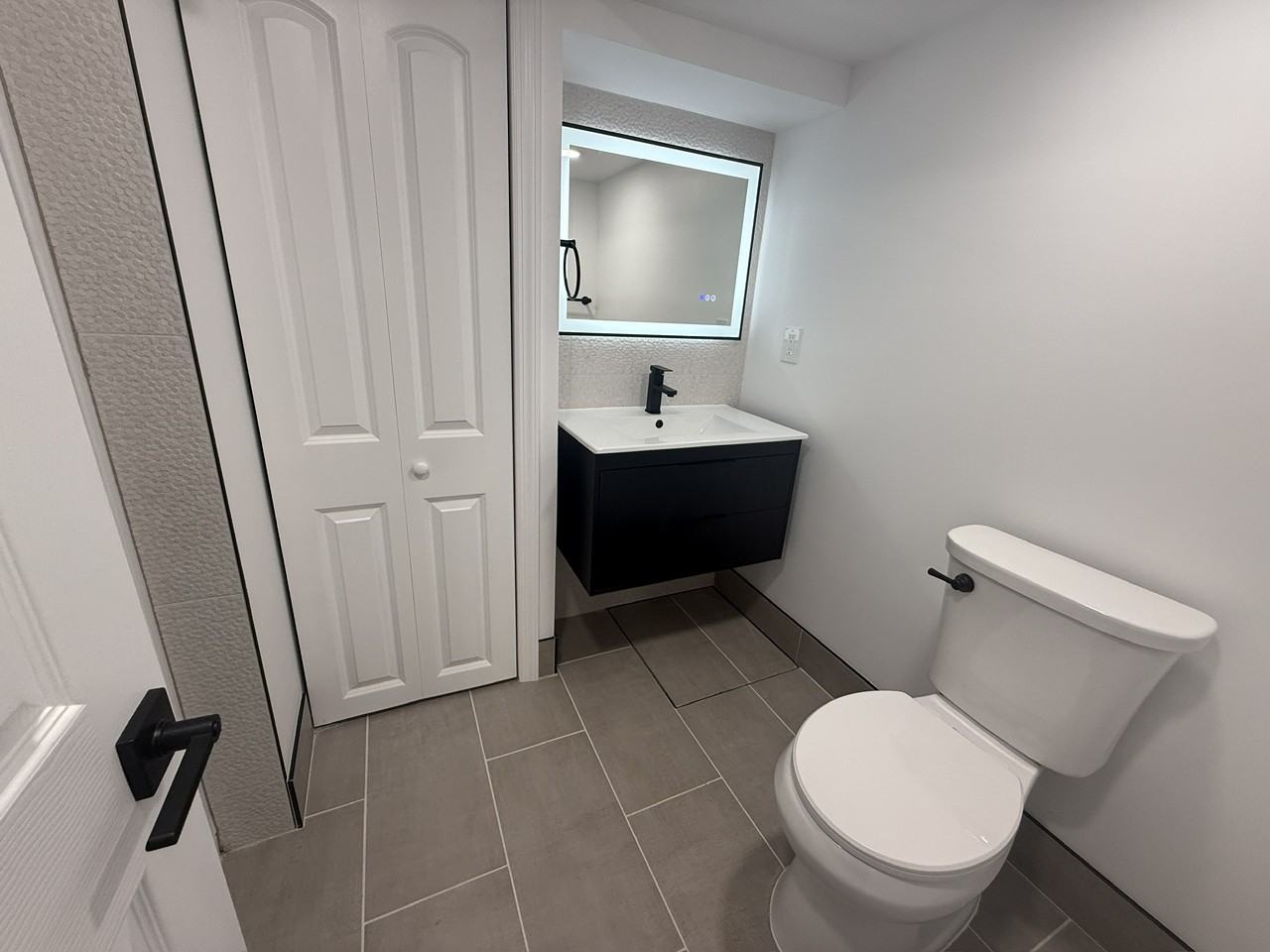 Underhill Ave - Photo 5 of 5