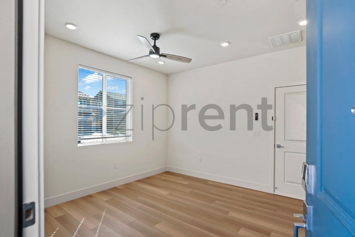 5545 Oberon Ave #A - Photo 5 of 16