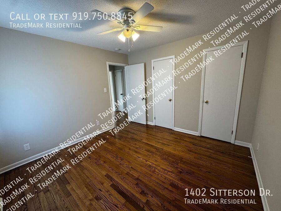 1402 Sitterson Dr - Photo 3 of 19
