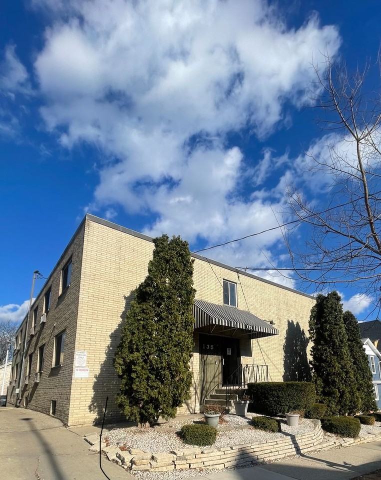 MAY RENT FREE - Photo 5 of 15