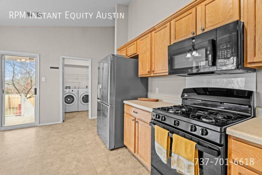 11613 Paul E Anderson Dr - Photo 7 of 24