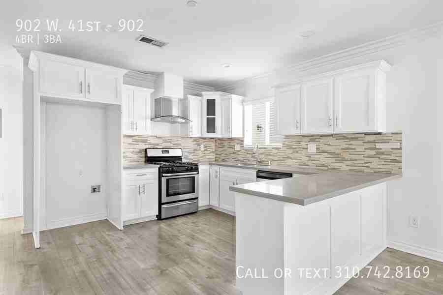 902 W 41st St #902 - Photo 4 of 17