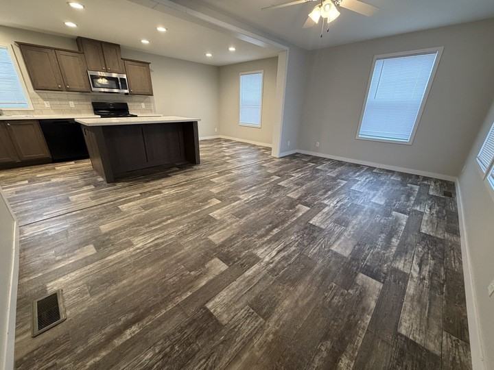 15824 Marentette Dr #329 - Photo 3 of 25