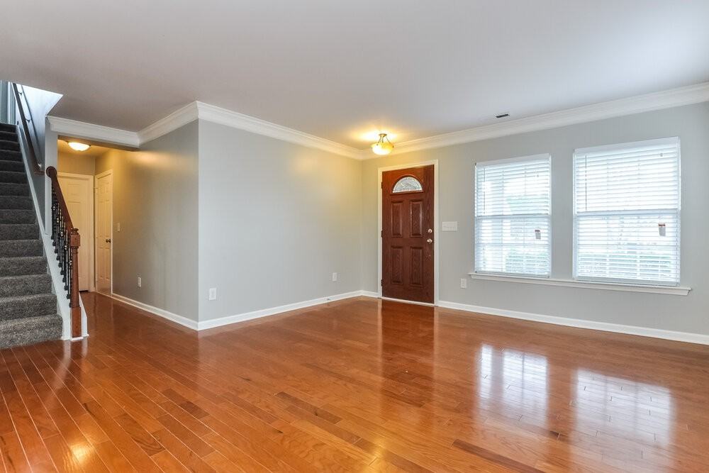 6539 Guard Hill Dr - Photo 3 of 15