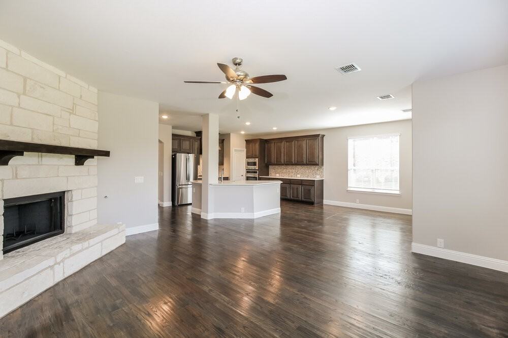 1129 Quail Dove Dr - Photo 5 of 17