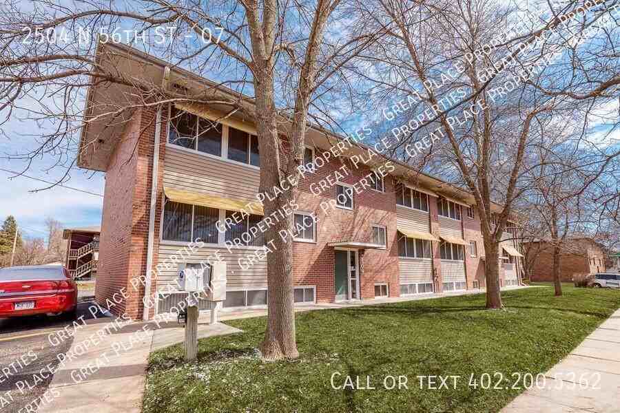 2504 N 56th St #07 - Photo 3 of 14