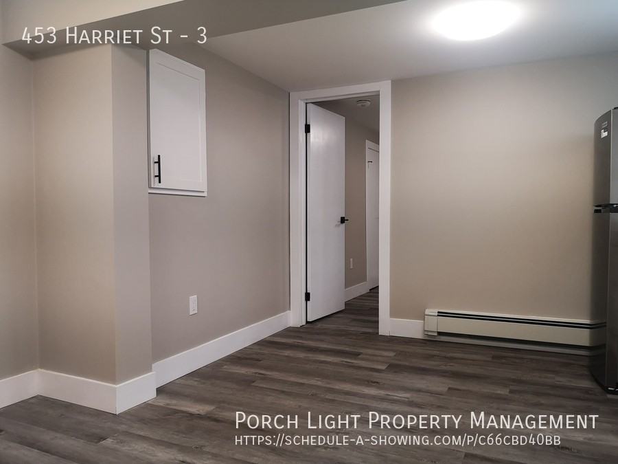 453 Harriet St #3 - Photo 2 of 9