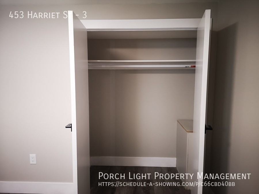 453 Harriet St #3 - Photo 6 of 9