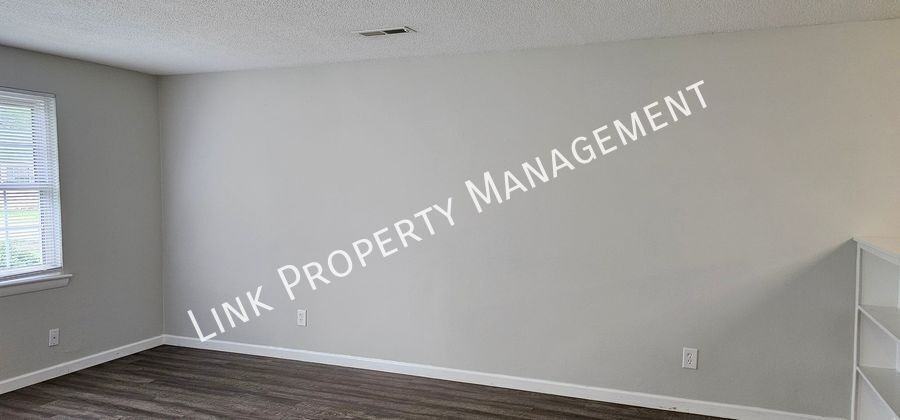 1640 Keeble St - Photo 4 of 33