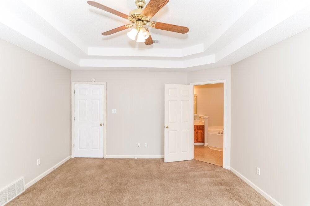 661 Shelley Renee Ln - Photo 7 of 13