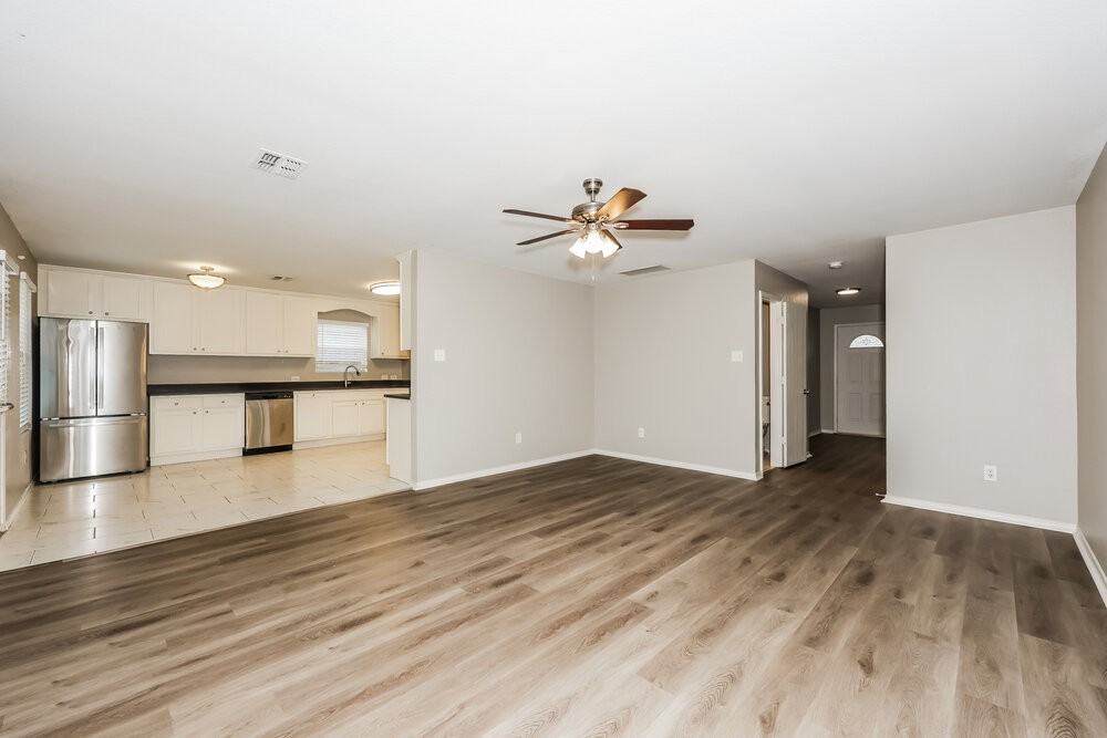 6945 Meadow Way Ln - Photo 5 of 17