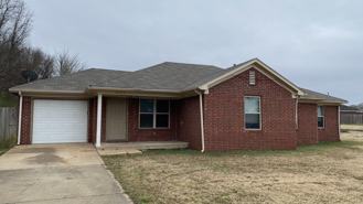 4589 Longtree Ave - Photo 1 of 1